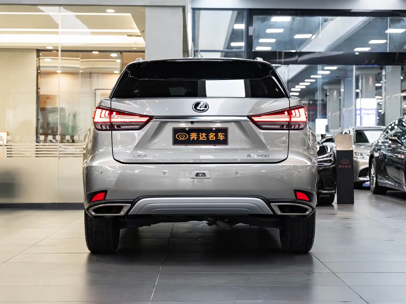 Lexus RX 2020 Facelift 300 AWD Elegance Edition фото 5