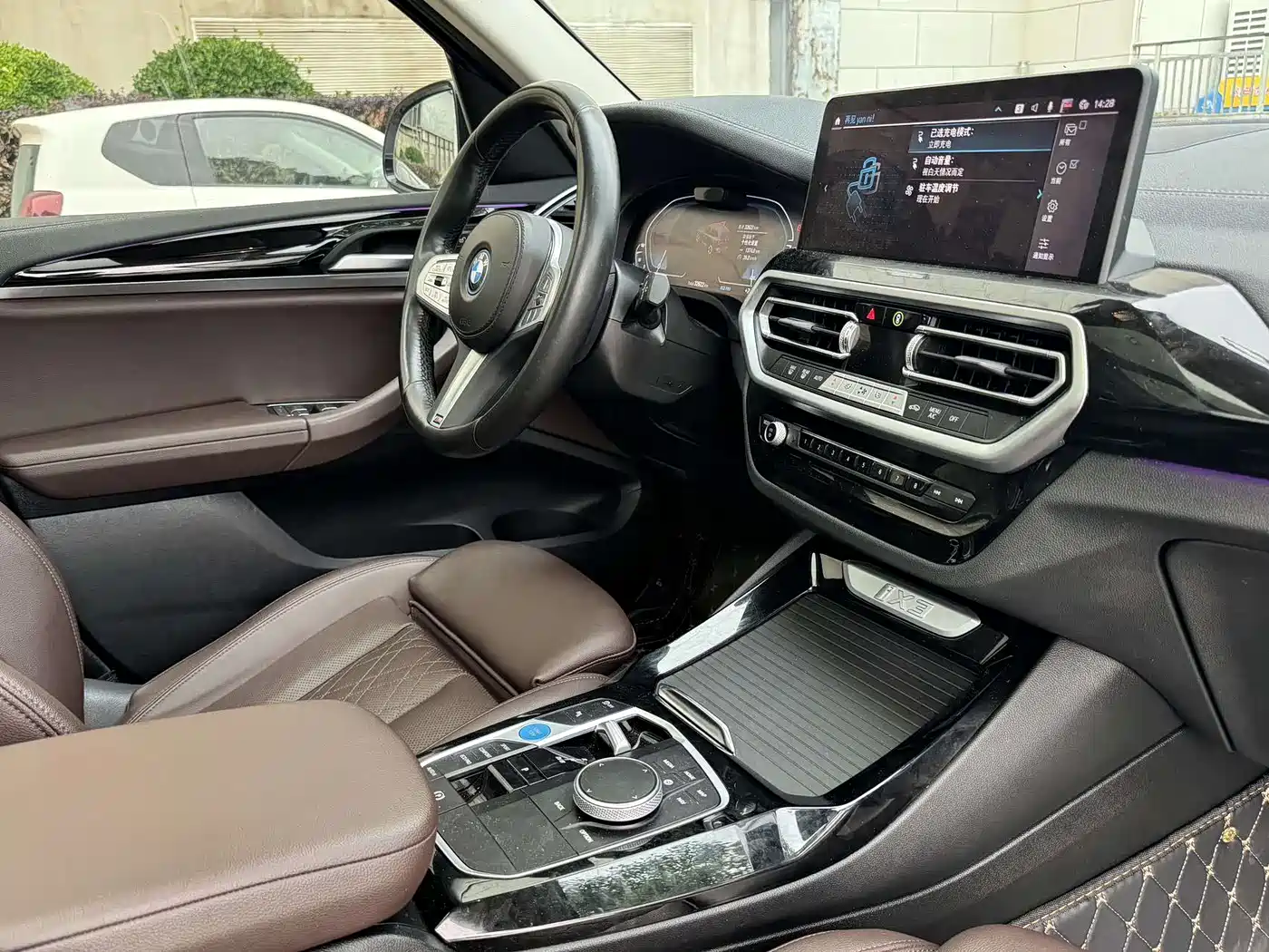 BMW iX3 2022 Facelift Leading Model фото 8