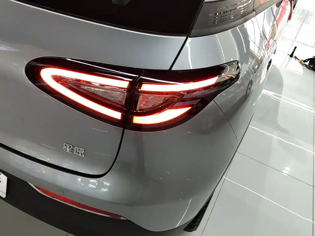 Geely Galaxy Starry Wish 2026 Edition 310km Youth Version фото 8