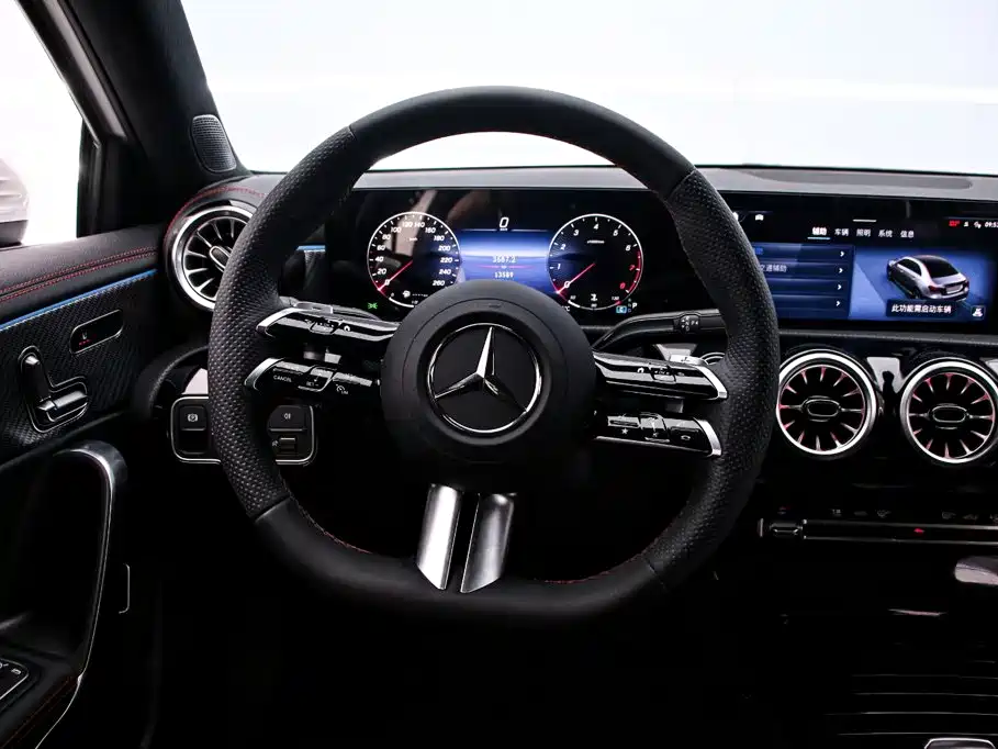 Mercedes-Benz A-Class 2026 2025 A 200 L Fashion Edition