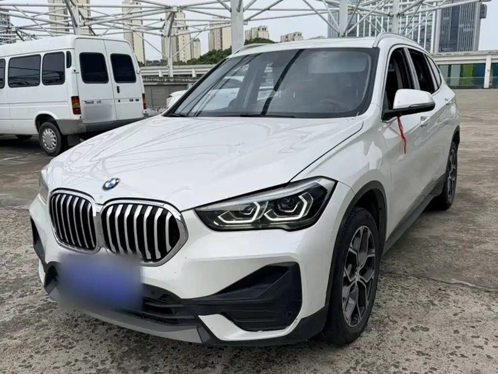 BMW X1 2022 sDrive25Li Leading