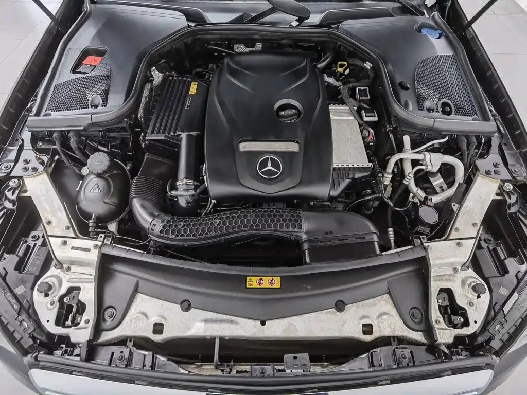 Photo 6 - Mercedes-Benz E-Class