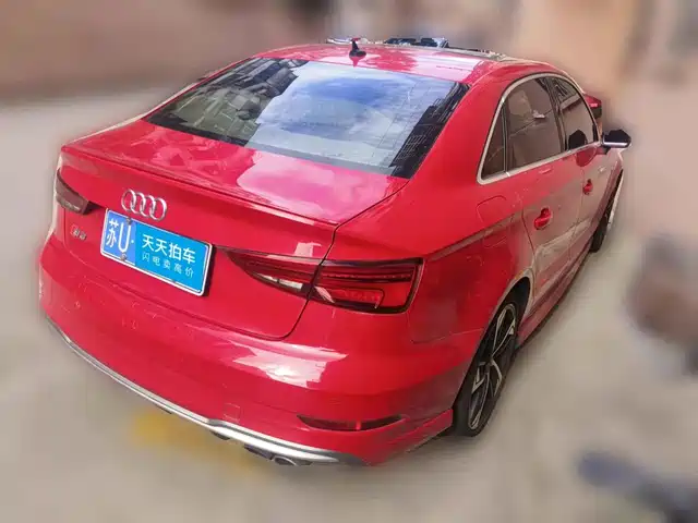 Audi S3 2019 Audi S3 2.0T Limousine — фото 2