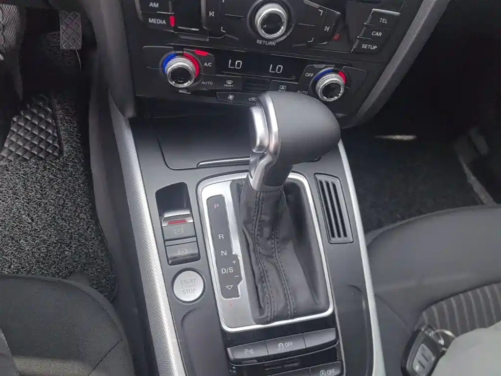Audi A4L 2016 35 TFSI Collector's Edition Automatic Standard фото 14