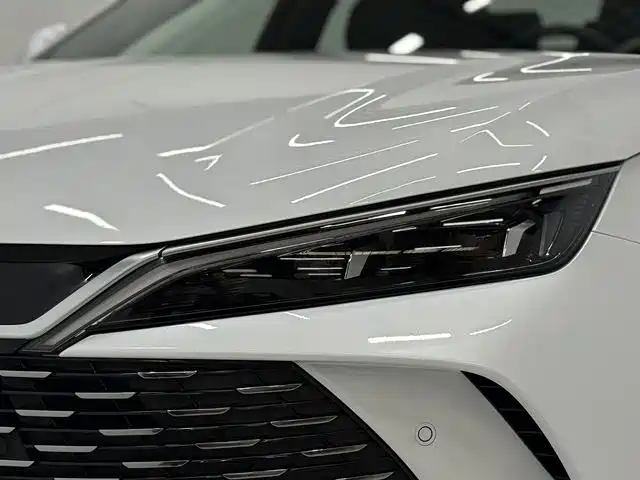BYD Qin L 2025 DM-i Smart Drive Edition 120KM Surpassing фото 12
