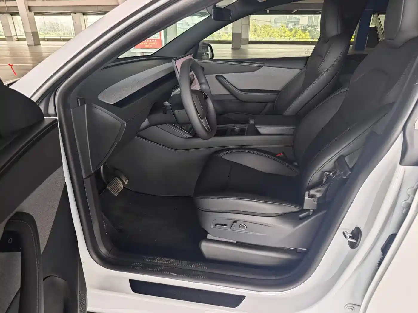 Tesla Model Y 2026 2026 Rear-Wheel Drive