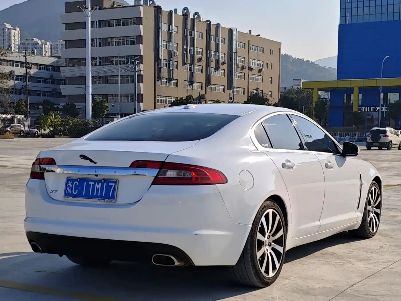 Jaguar XF 2010 2009 Model XF 3.0L V6 Luxury Edition