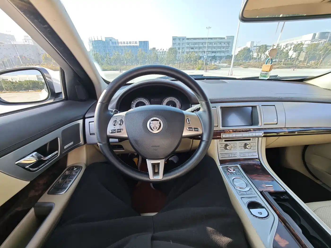 Jaguar XF 2010 2009 Model XF 3.0L V6 Luxury Edition