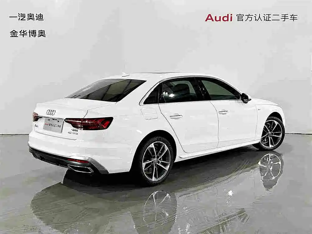 Фото 4 - Audi A4L