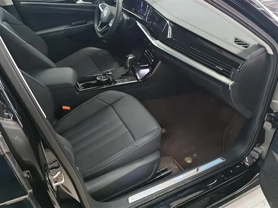 Volkswagen Passat New Energy 2025 430PHEV Hybrid Business Edition фото 8