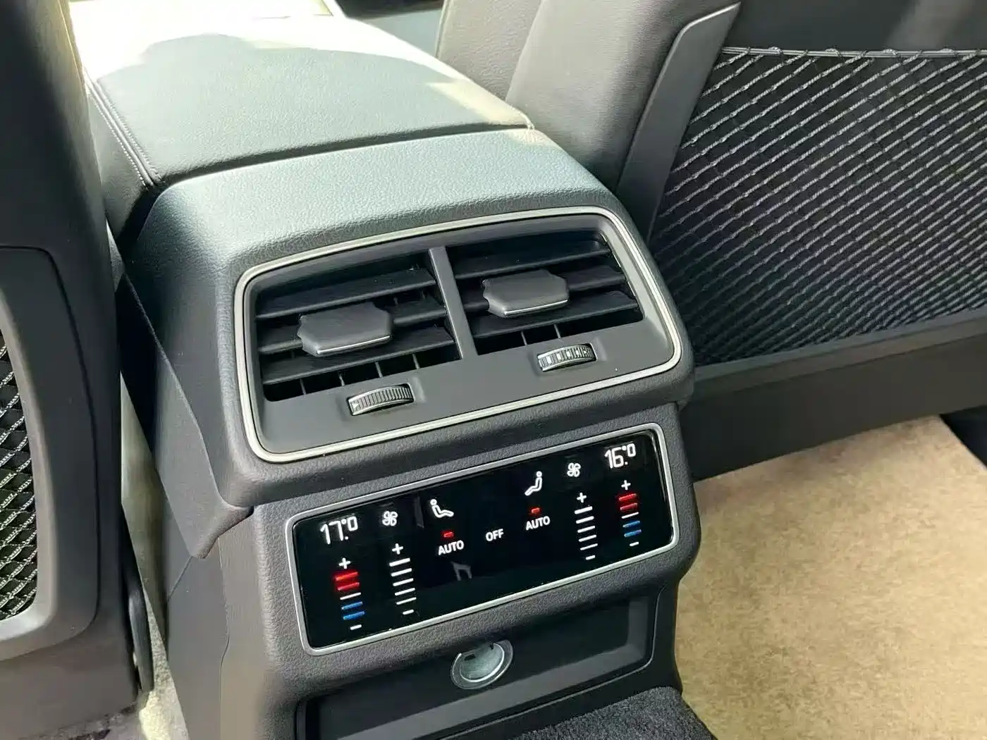 Audi A6L 2021 40 TFSI Luxury Elegance фото 5