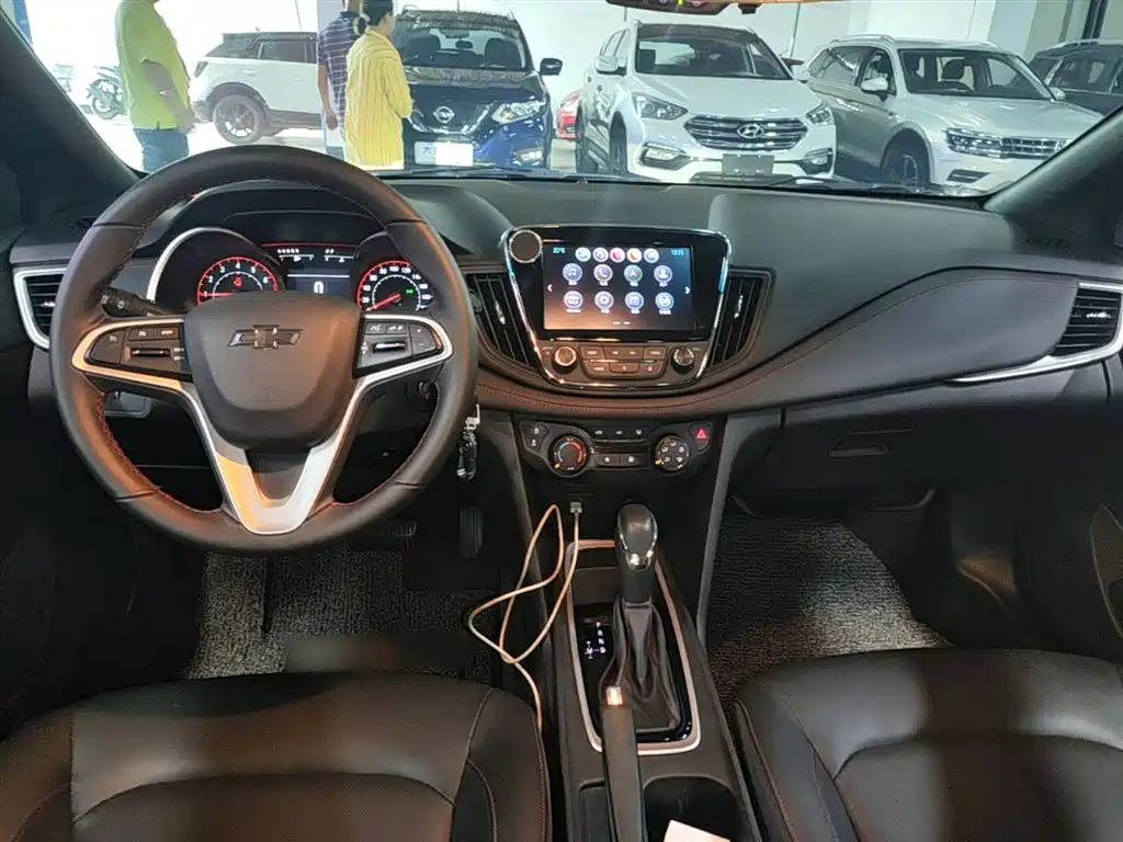 Chevrolet Monza 2019 RS 330T Auto Smooth Edition China VI фото 10