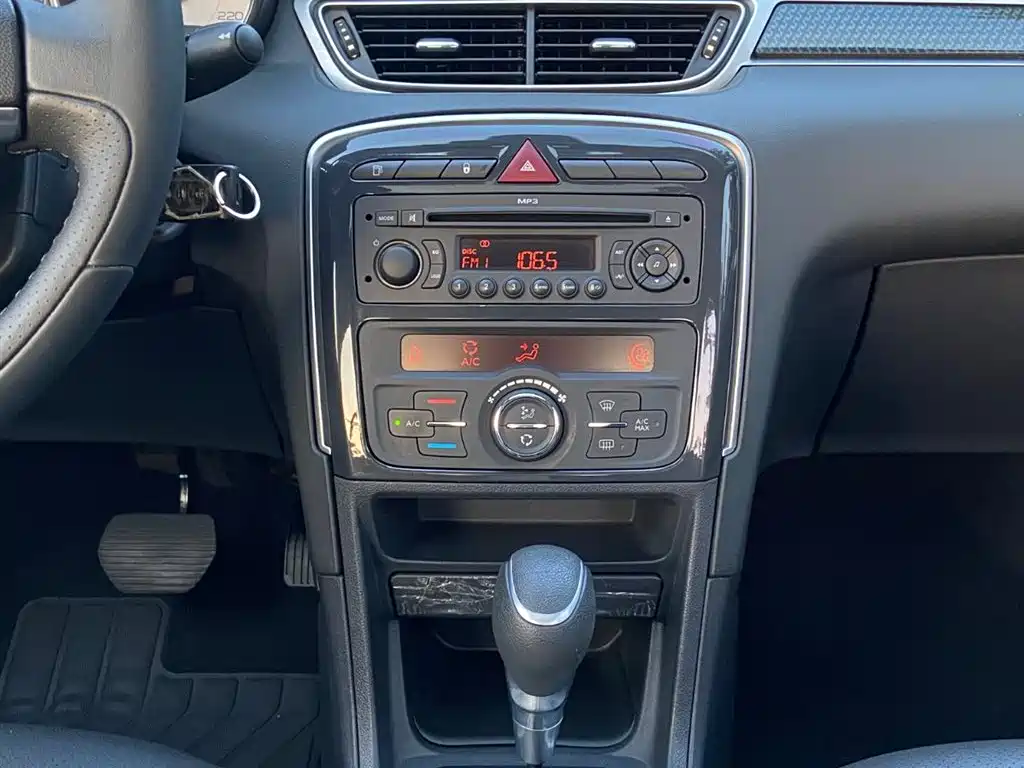 Peugeot 308 2013 2013 Model 1.6L Automatic Trend Style