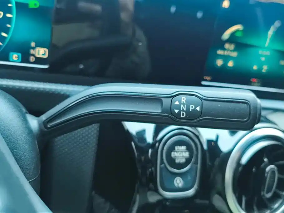 Mercedes-Benz A-Class 2019 A 180 L Sport Sedan фото 16