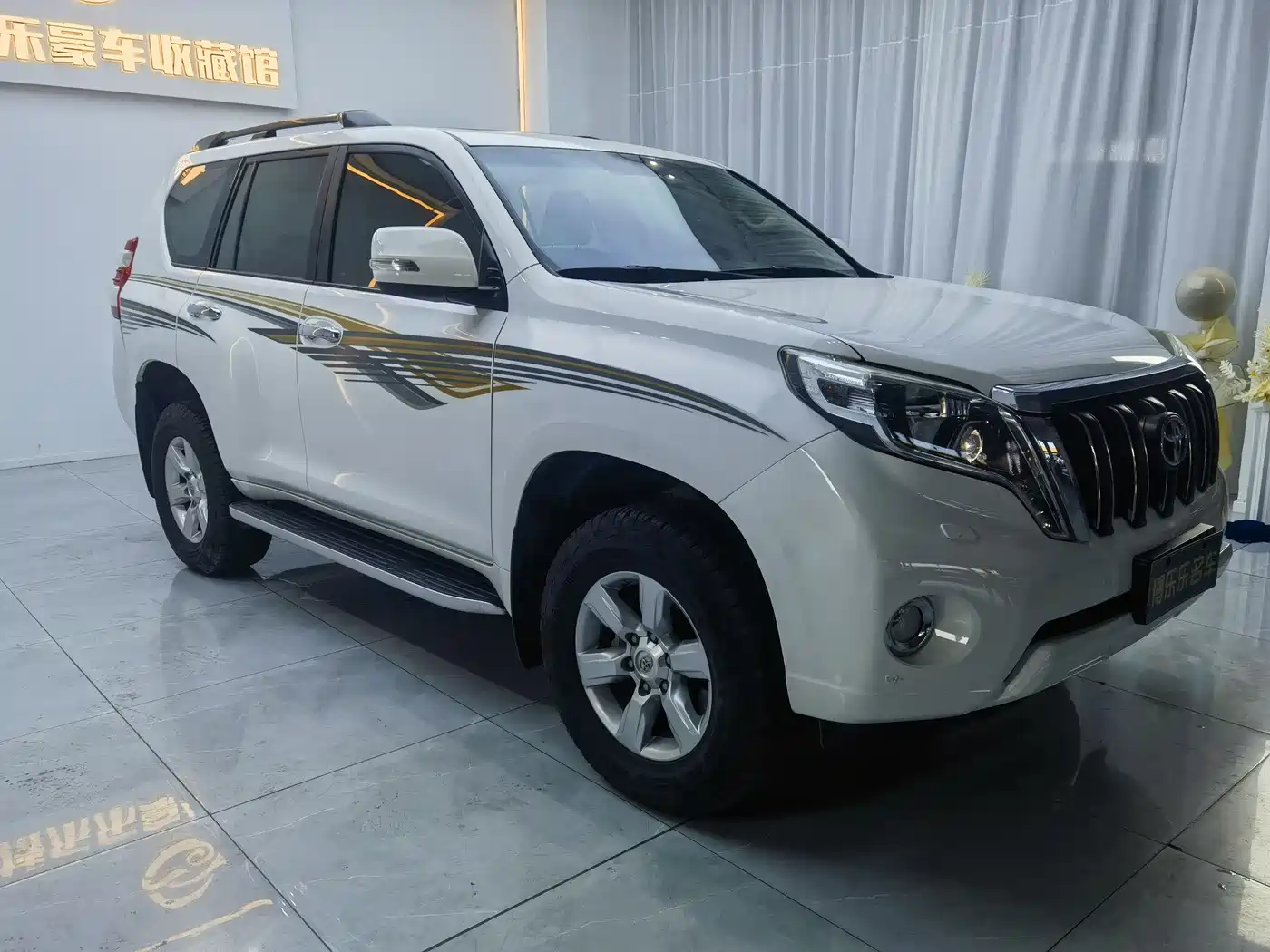 Toyota Prado 2016 3.5L Auto TX-L фото 3
