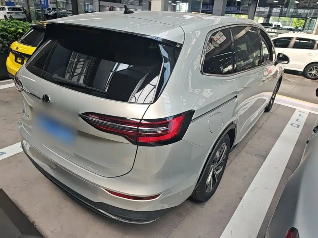 Volkswagen Viloran 2020 2020 330TSI Luxury Edition