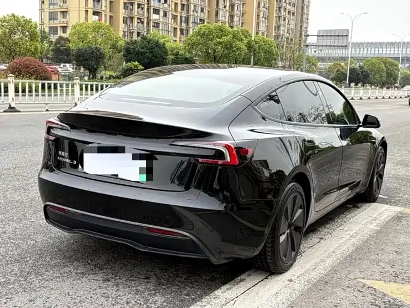 Photo 12 - Tesla Model 3