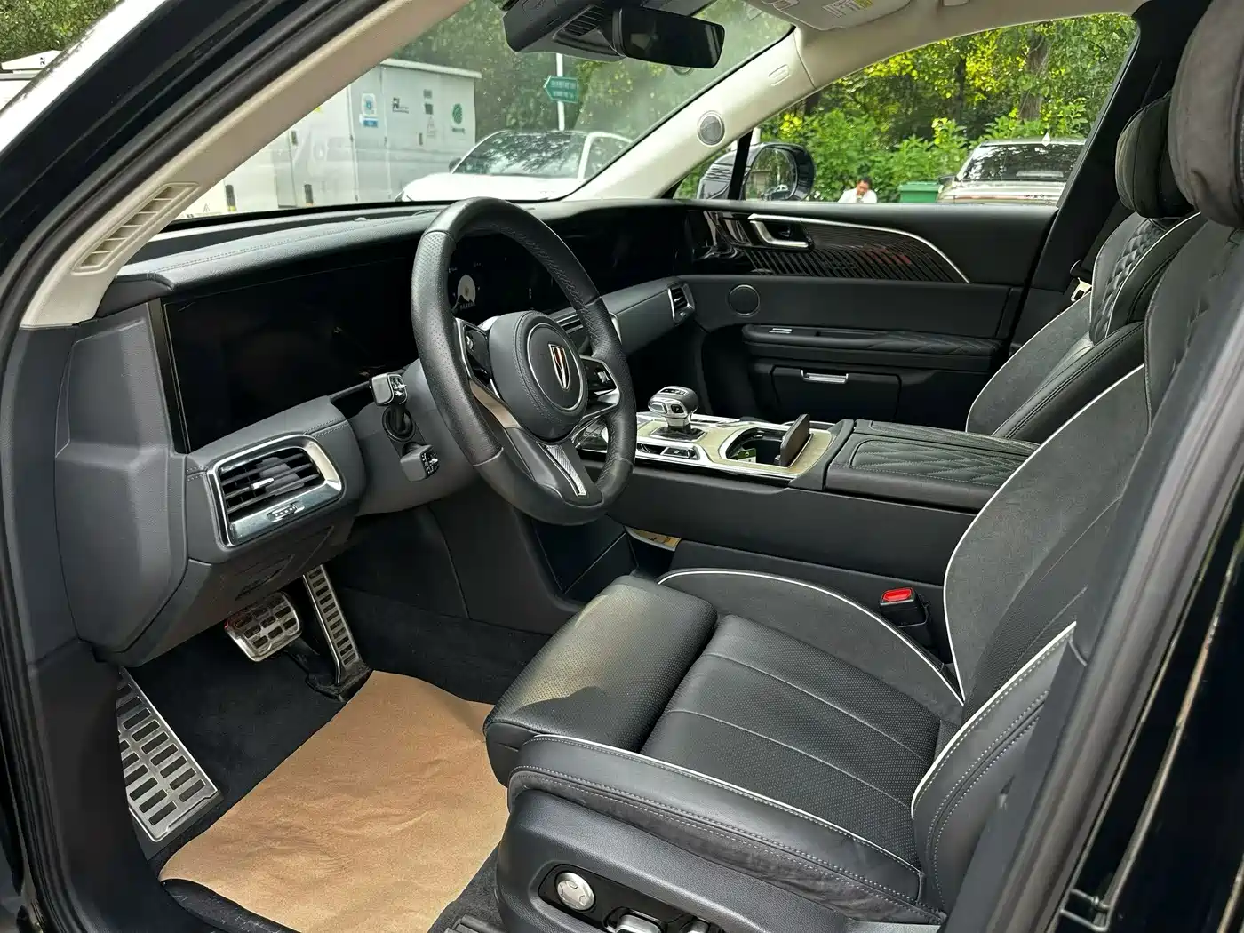 Hongqi E-HS9 2023 2022 690km Qi Xiang Edition (6-seater)