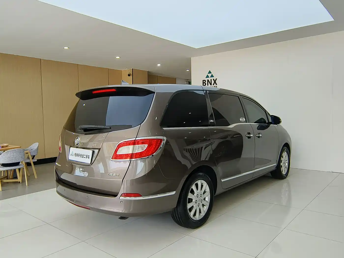 Buick GL8 2011 3.0L XT Luxury Business Flagship фото 2