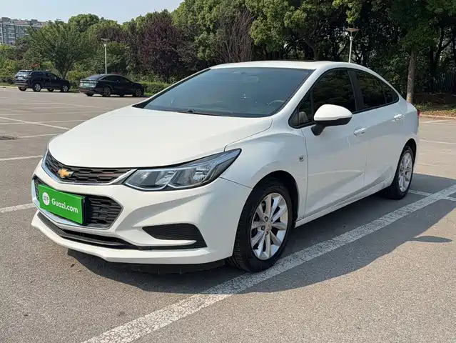  Chevrolet Cruze 2017 1.5L Automatic Pioneer Sunroof