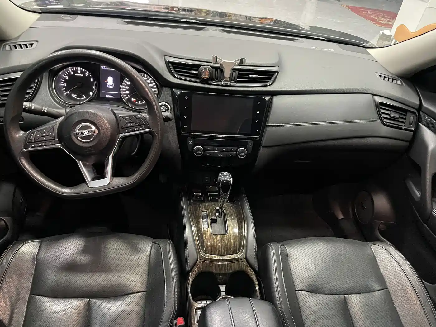 Фото 12 - Nissan X-Trail
