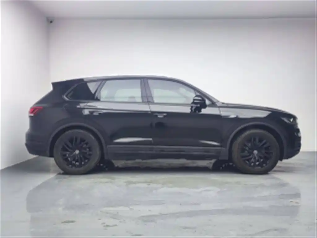 Volkswagen Touareg 2023 2022 2.0TSI Pilot Special Edition