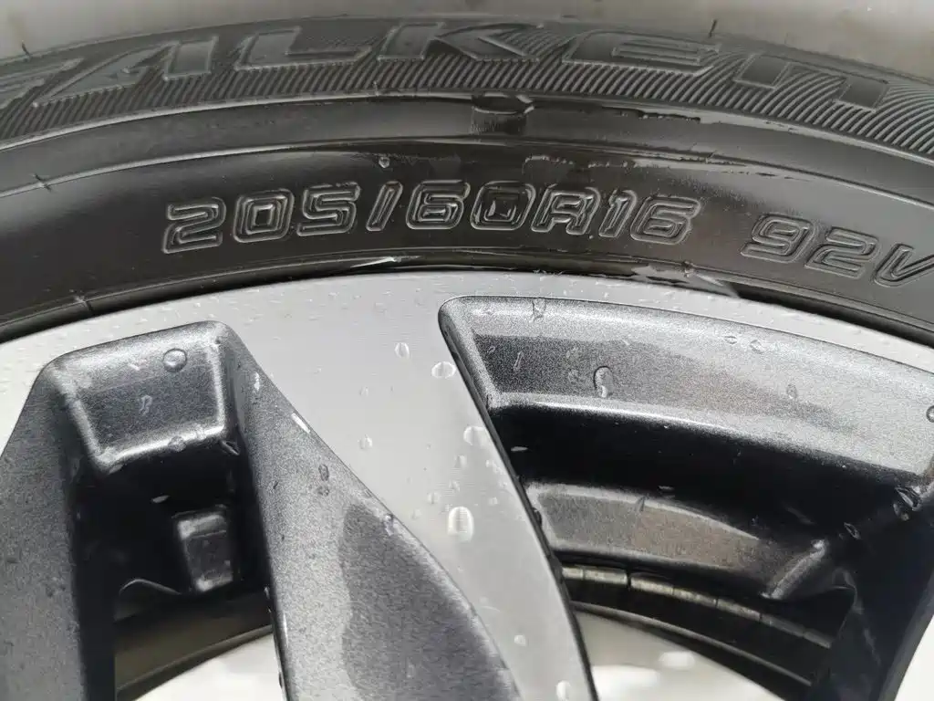 Suzuki Xiaotu 2018 2017 1.6L CVT 2WD Urban Progressive Edition