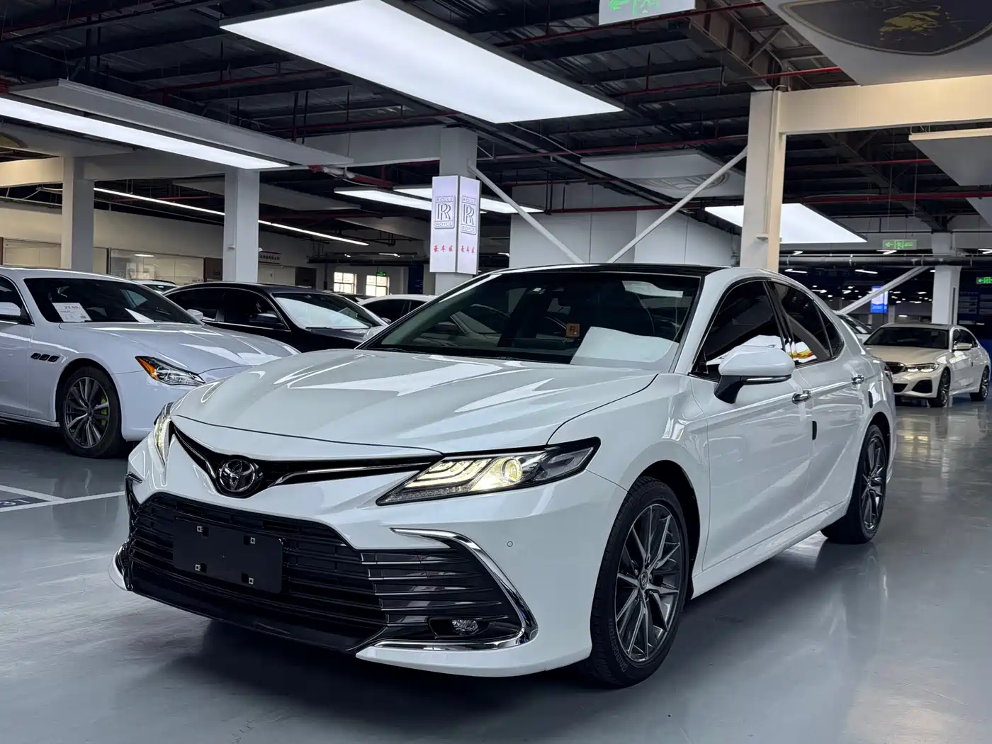 Toyota Camry 2021 2.5G Luxury Edition