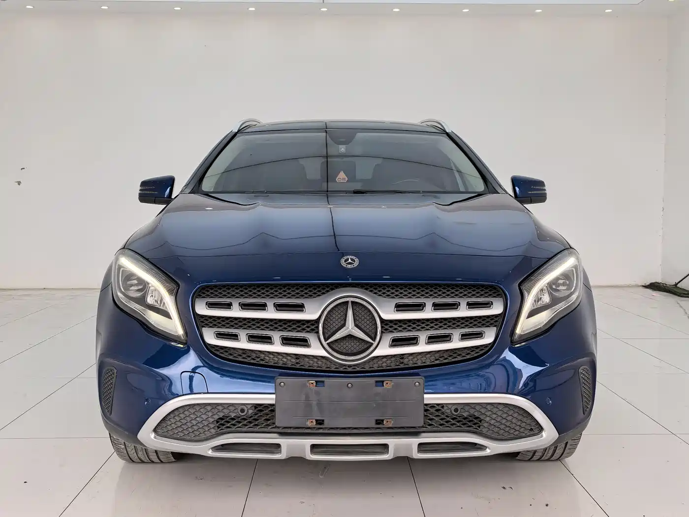 Mercedes-Benz GLA 2018 GLA 200 Fashion фото 2