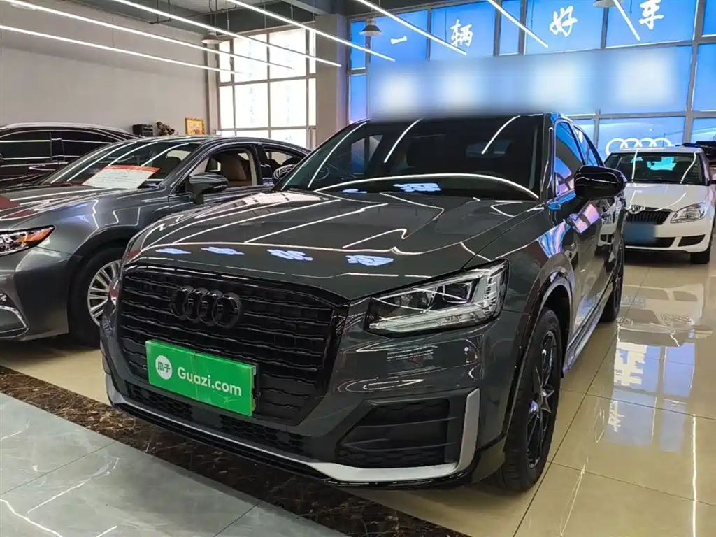 Audi Q2L 2020 35 TFSI Progressive Dynamic Model