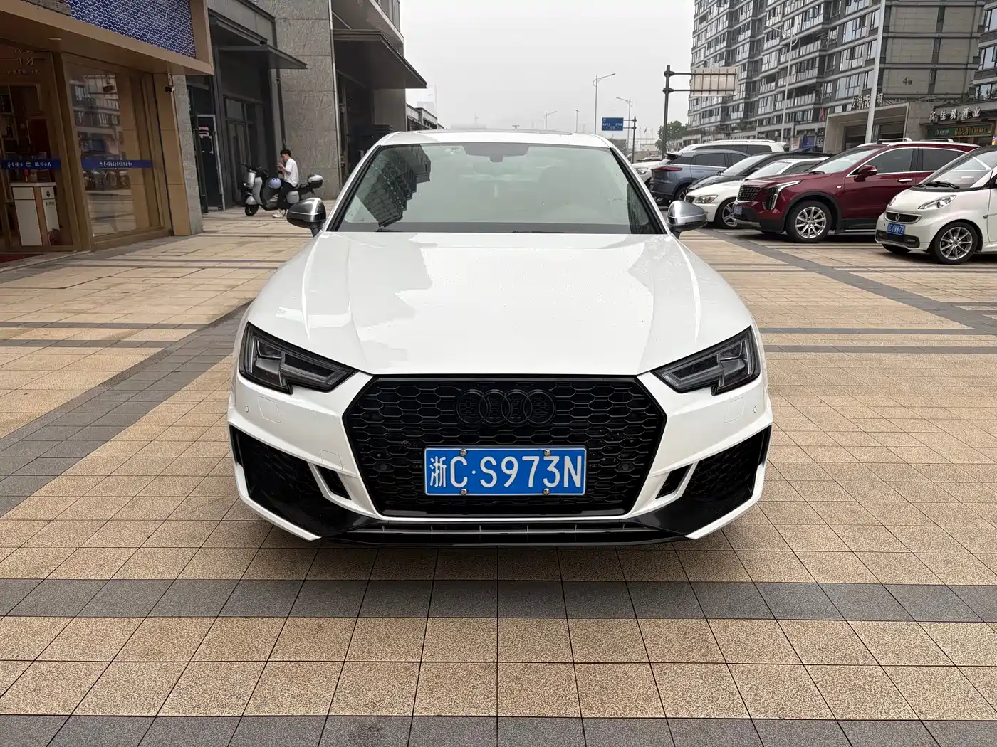 Audi A4L 2017 40 TFSI Fashion Edition фото 2