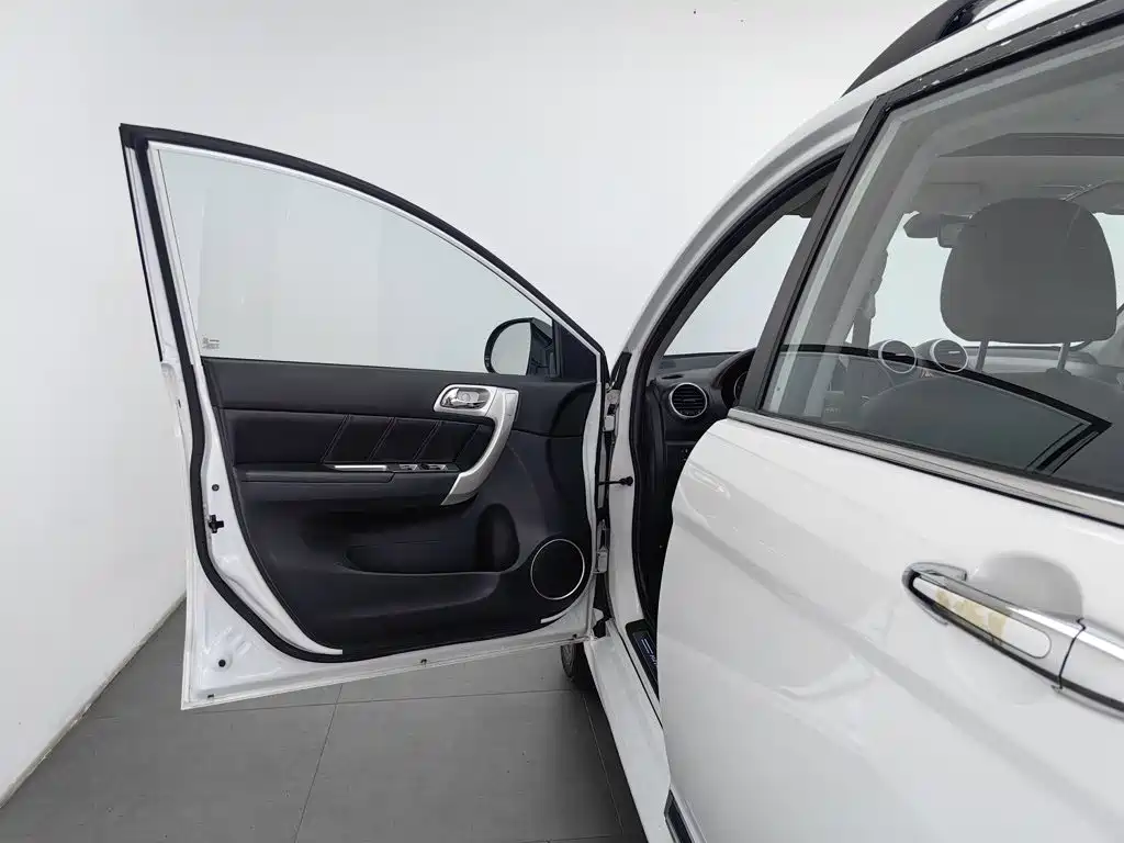 Фото 8 - Haval H6