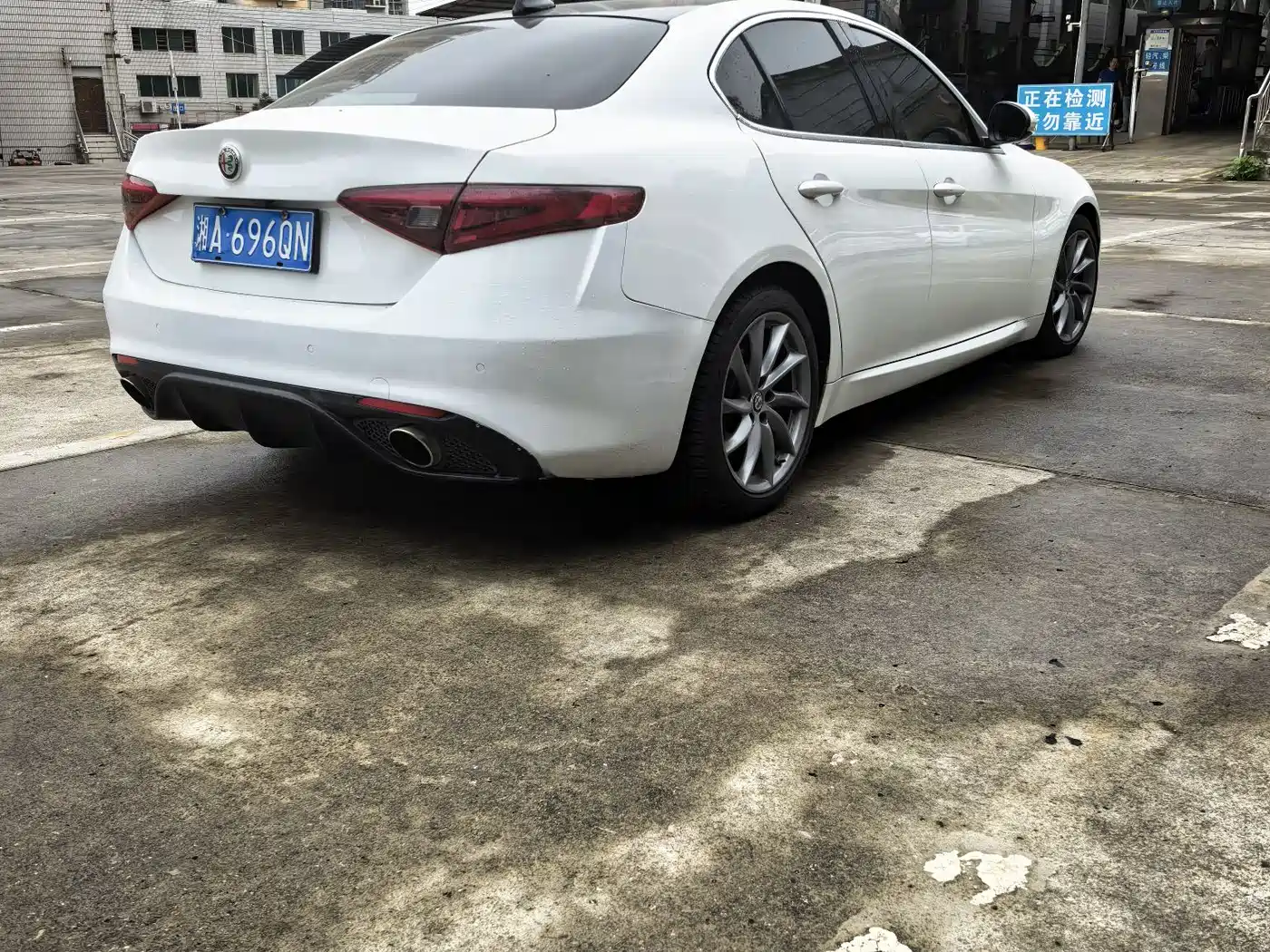 Alfa Romeo Giulia 2019 2017 2.0T 200HP Luxury Edition