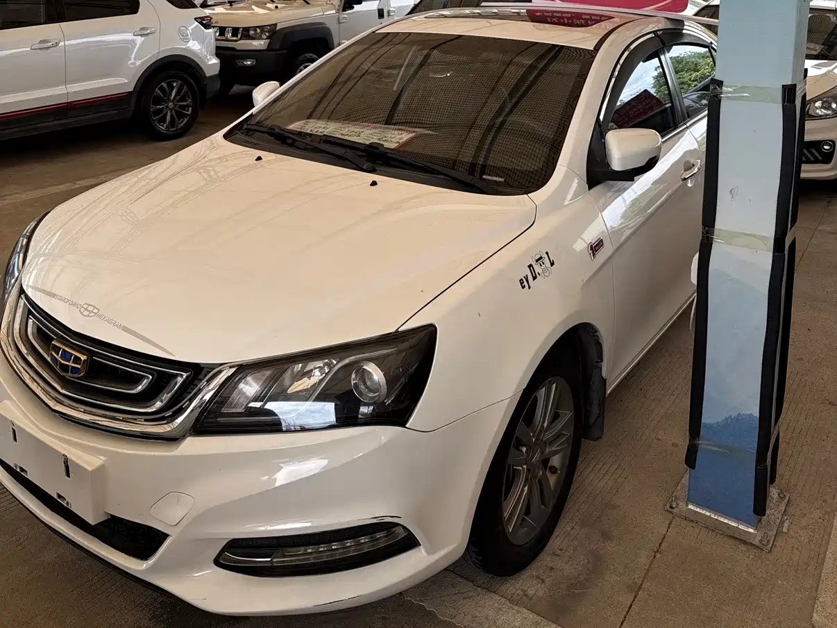 Geely Emgrand 2017 — пригон из Китая