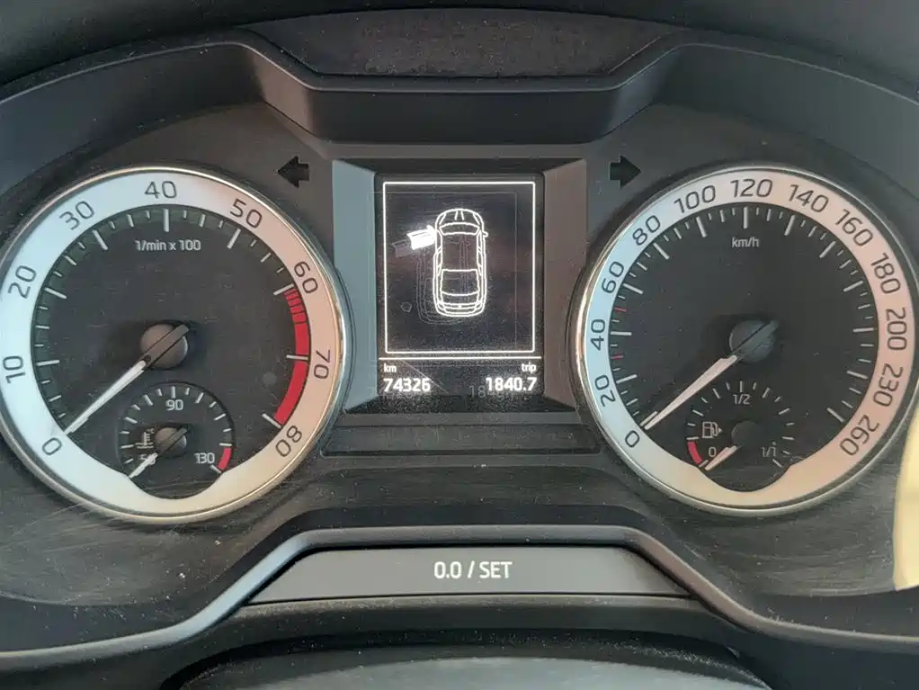Škoda Octavia 2018 TSI230 DSG Luxury Edition фото 11