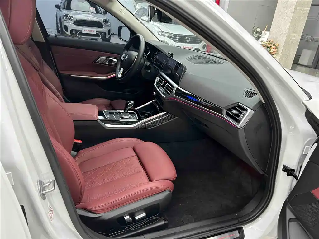 BMW 3 Series 2022 320i Sport Package фото 14