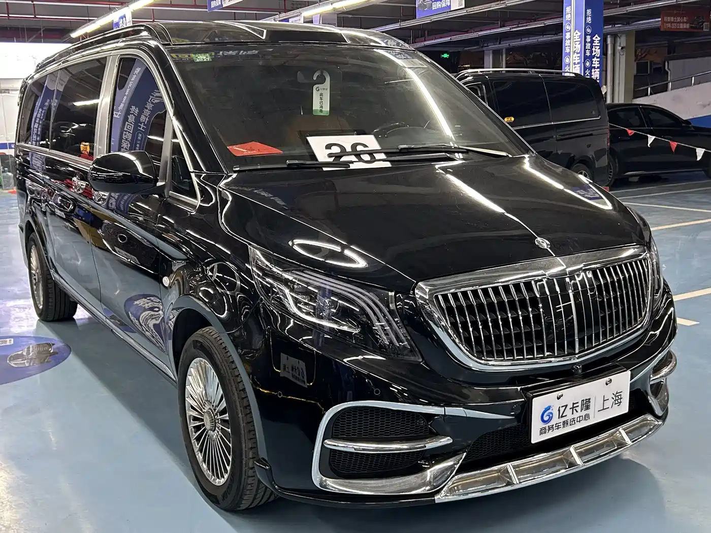 Mercedes-Benz Vito 2023 2.0T Business 7-Seater фото 5