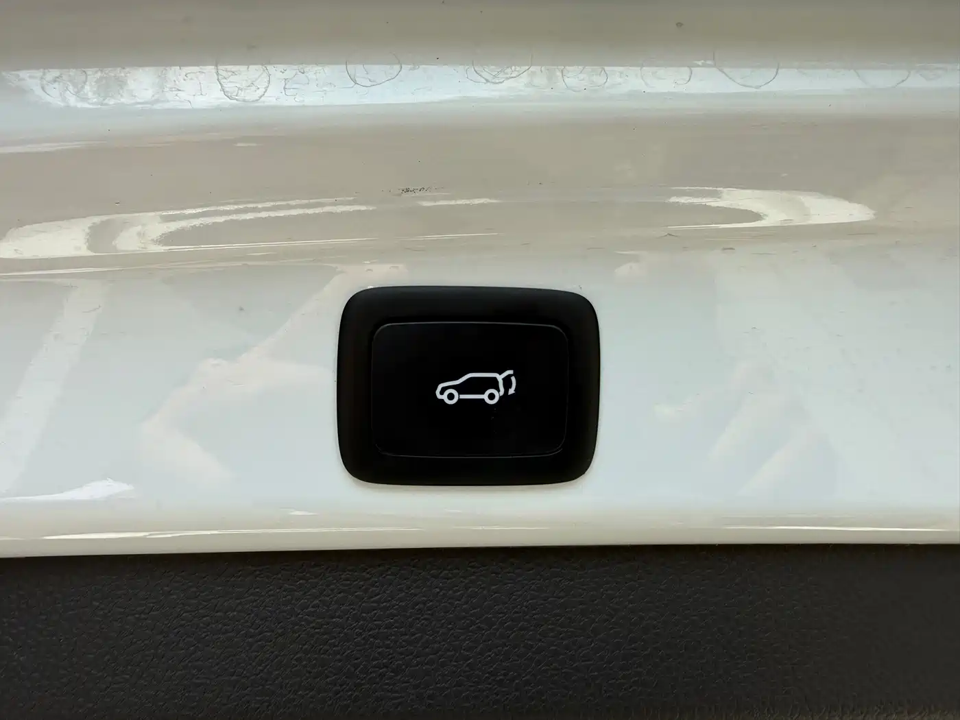 Roewe RX8 2019 2018 30T Internet-connected 2WD Ultimate Edition