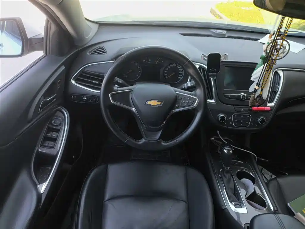 Chevrolet Malibu XL 2018 530T Auto RuiChi Edition фото 3