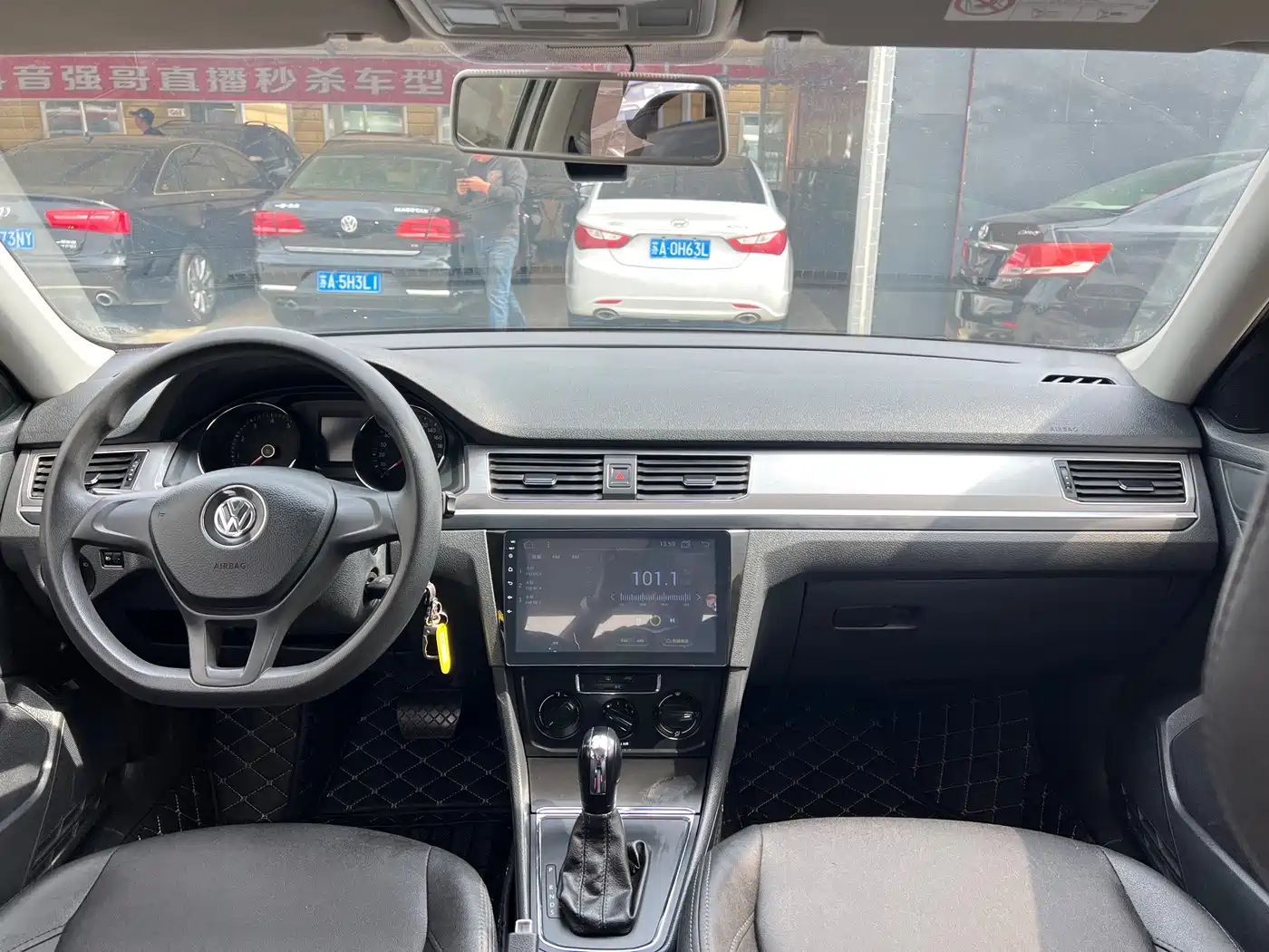Volkswagen Bora 2017 1.6L Automatic Comfort фото 13