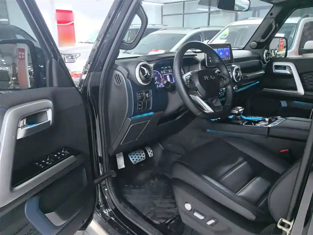 BAIC ORV Beijing Offroad BJ40 2024 2.0T Urban Hunter Glory Edition фото 15