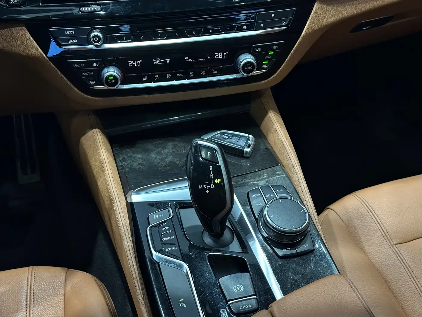 BMW 5 Series 2018 530Li xDrive M Sport Package фото 9