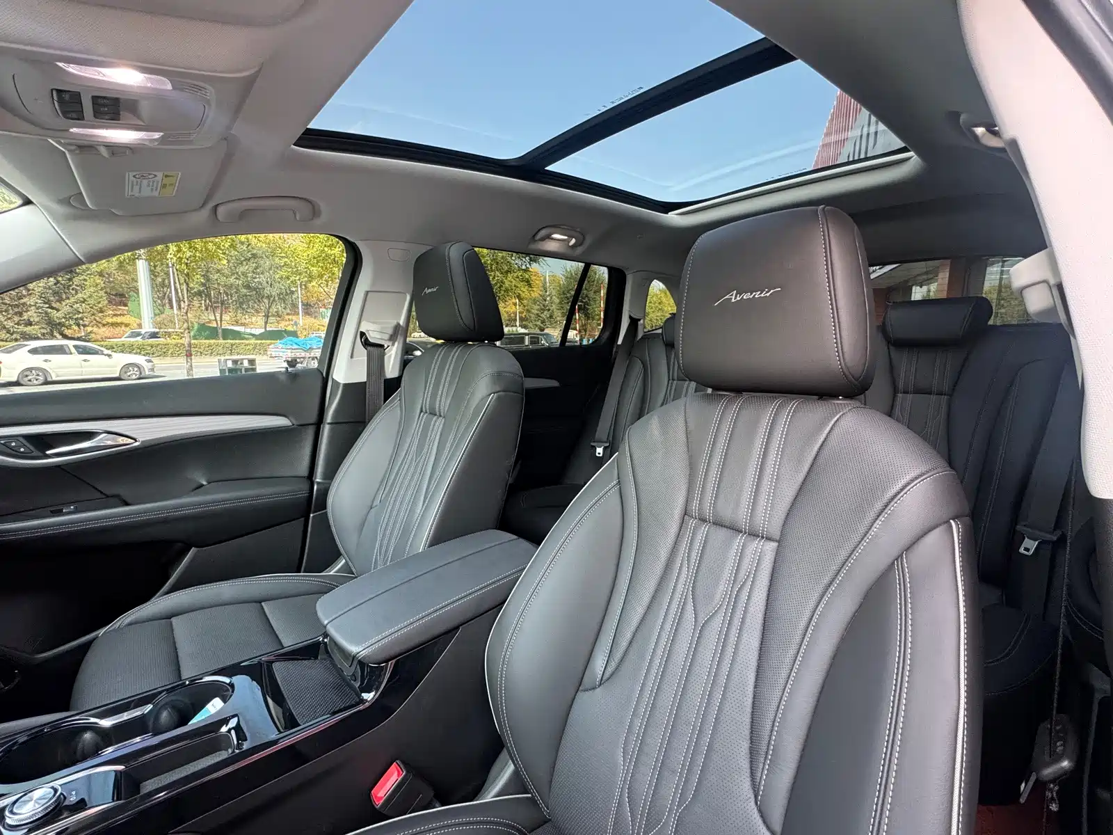 Фото 10 - Buick Envision Plus