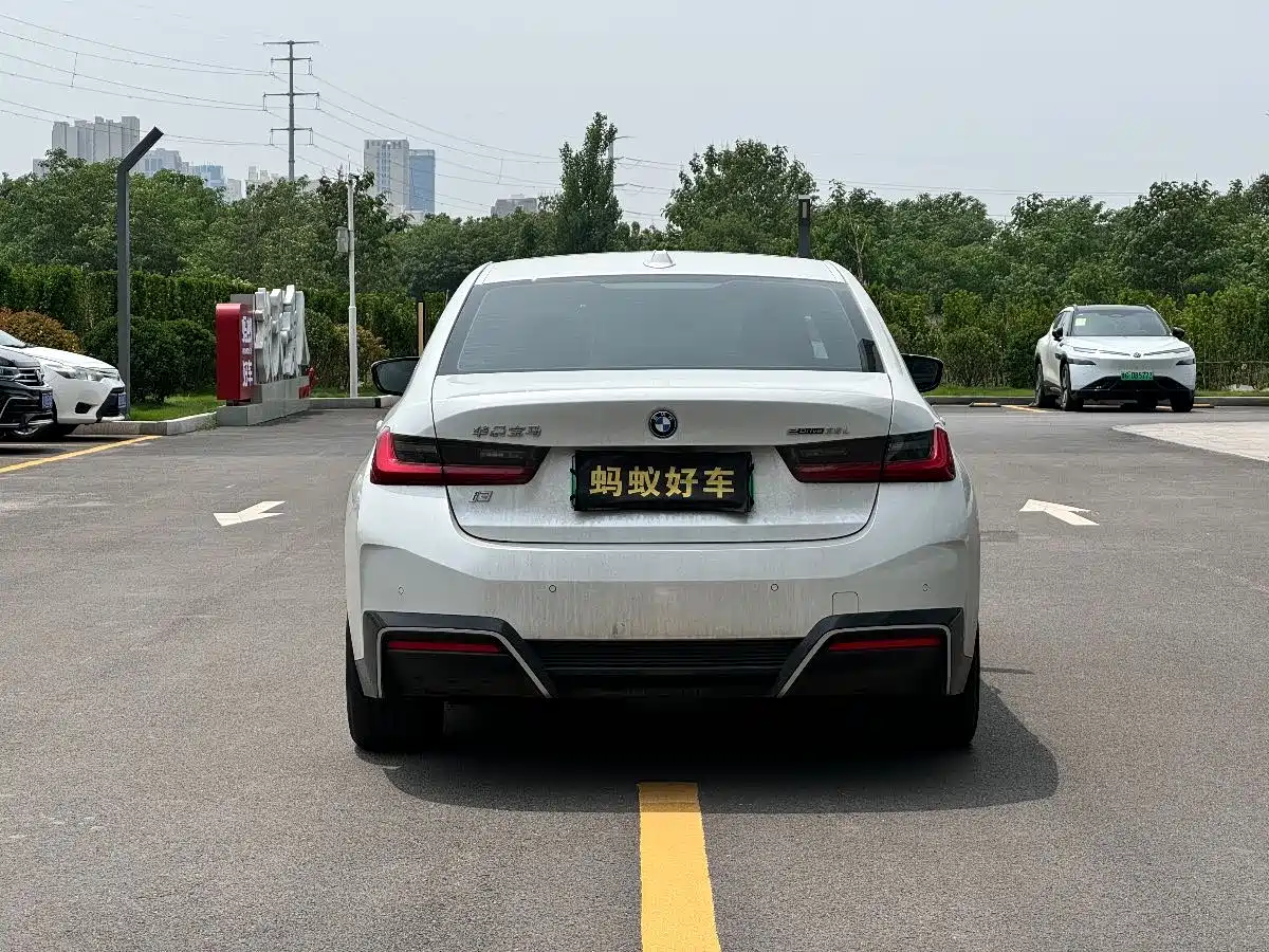 BMW i3 2024 eDrive 35 L фото 6