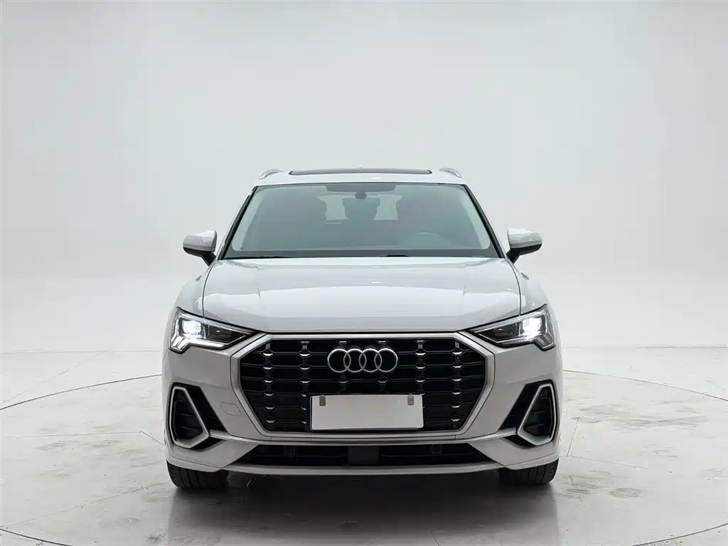 Audi Q3 2022 35 TFSI Fashion Dynamic фото 2