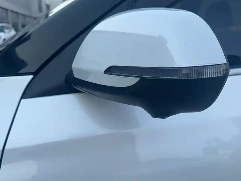 Kia Seltos 2023 1.5L CVT Premium Edition фото 7