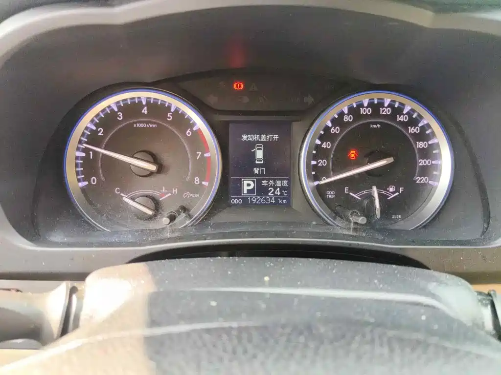 Photo 4 - Toyota Highlander