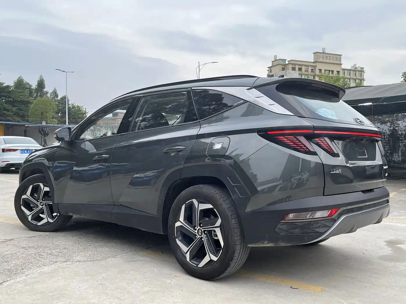 HYUNDAI TUCSON