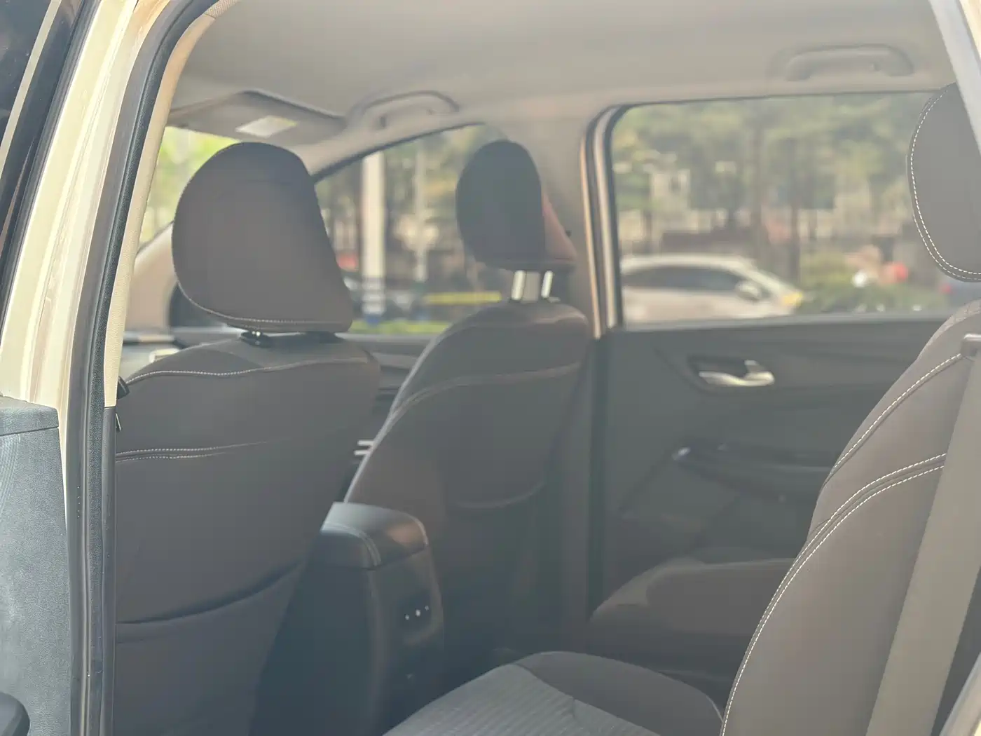 Baojun 730 2022 2021 1.5L Manual Fashion 7-Seater