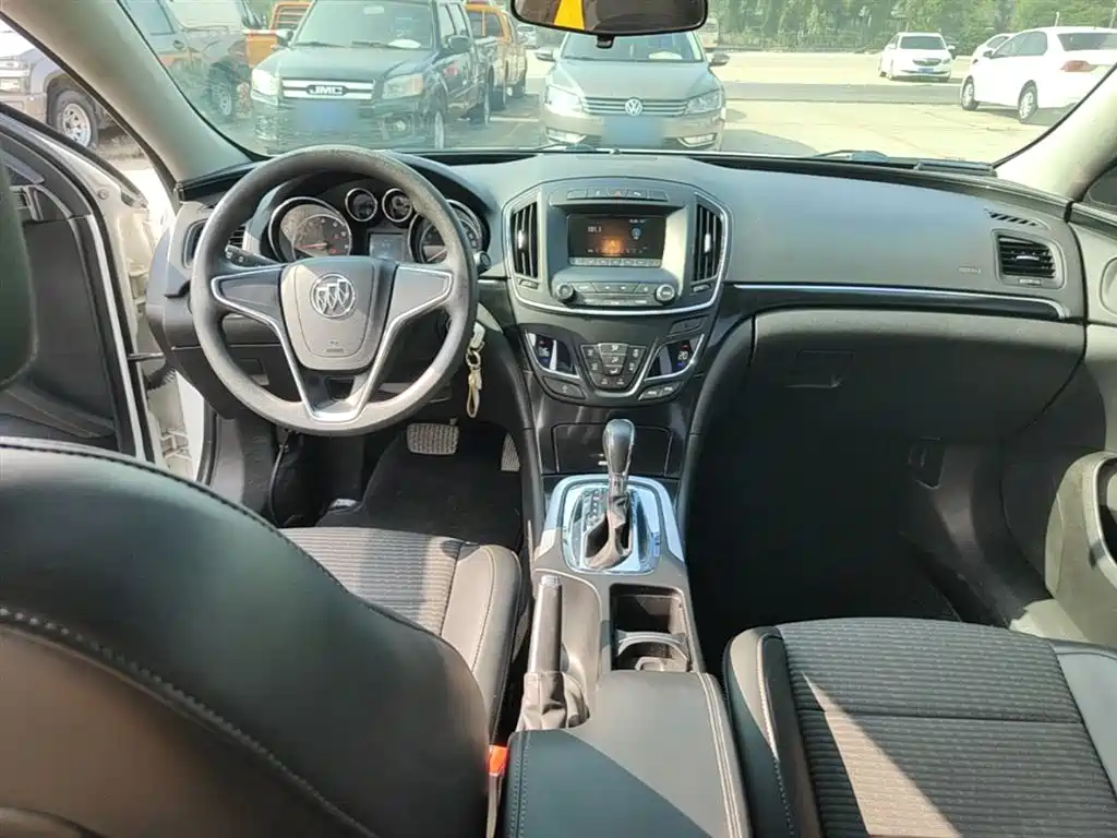 Buick Regal 2015 1.6T Leading Tech Edition фото 10